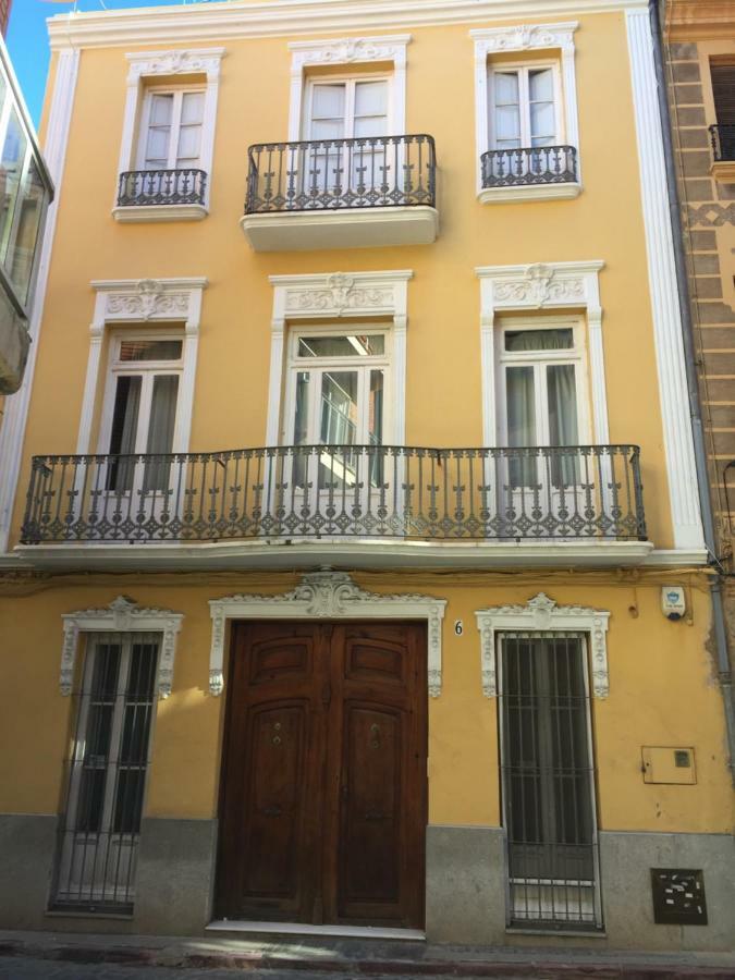 萨贡托Casa Modernista "La Trinidad"别墅 外观 照片